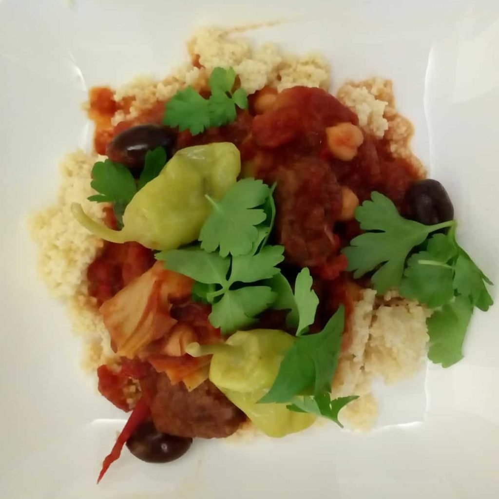 Tajine met rundsvlees, artisjok en kikkererwten